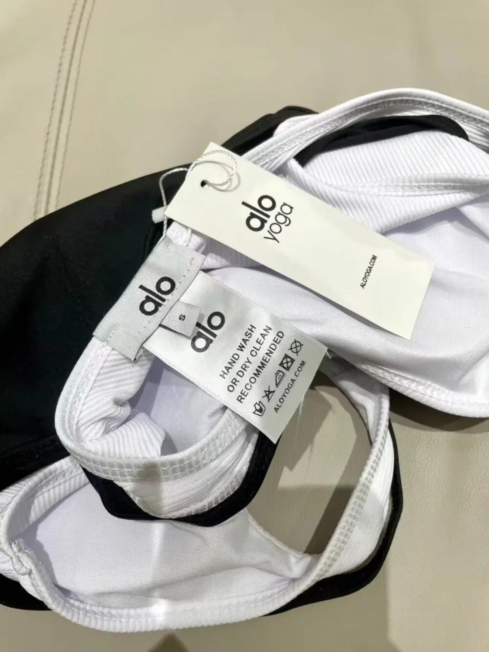 ALO Style Black & White Sports Set